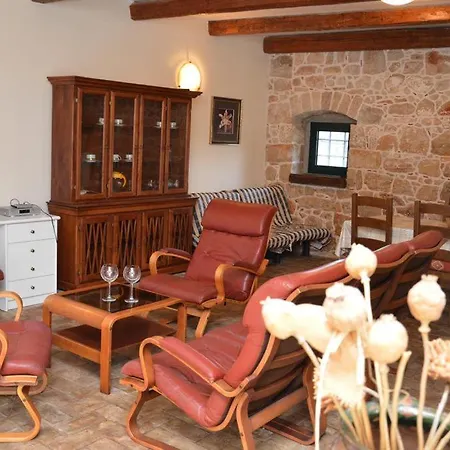 Rose Villa *